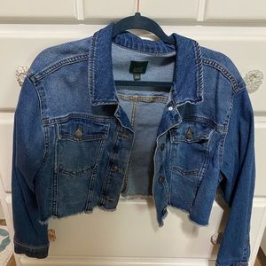 Crop denim jacket